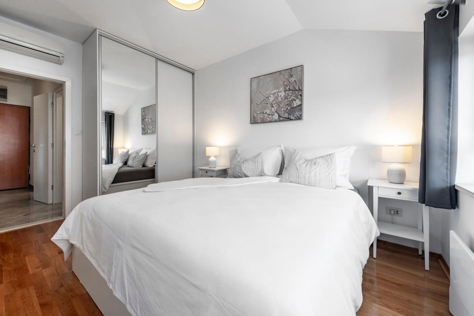 Prestige 7 Apartment ดูบรอฟนิก ภายนอก รูปภาพ